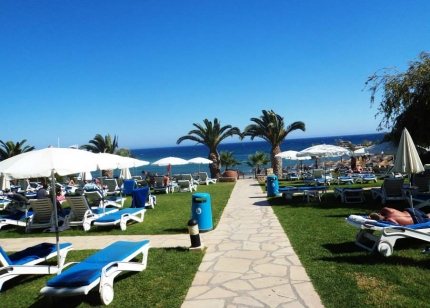Mediterranean Beach отель в Лимассоле